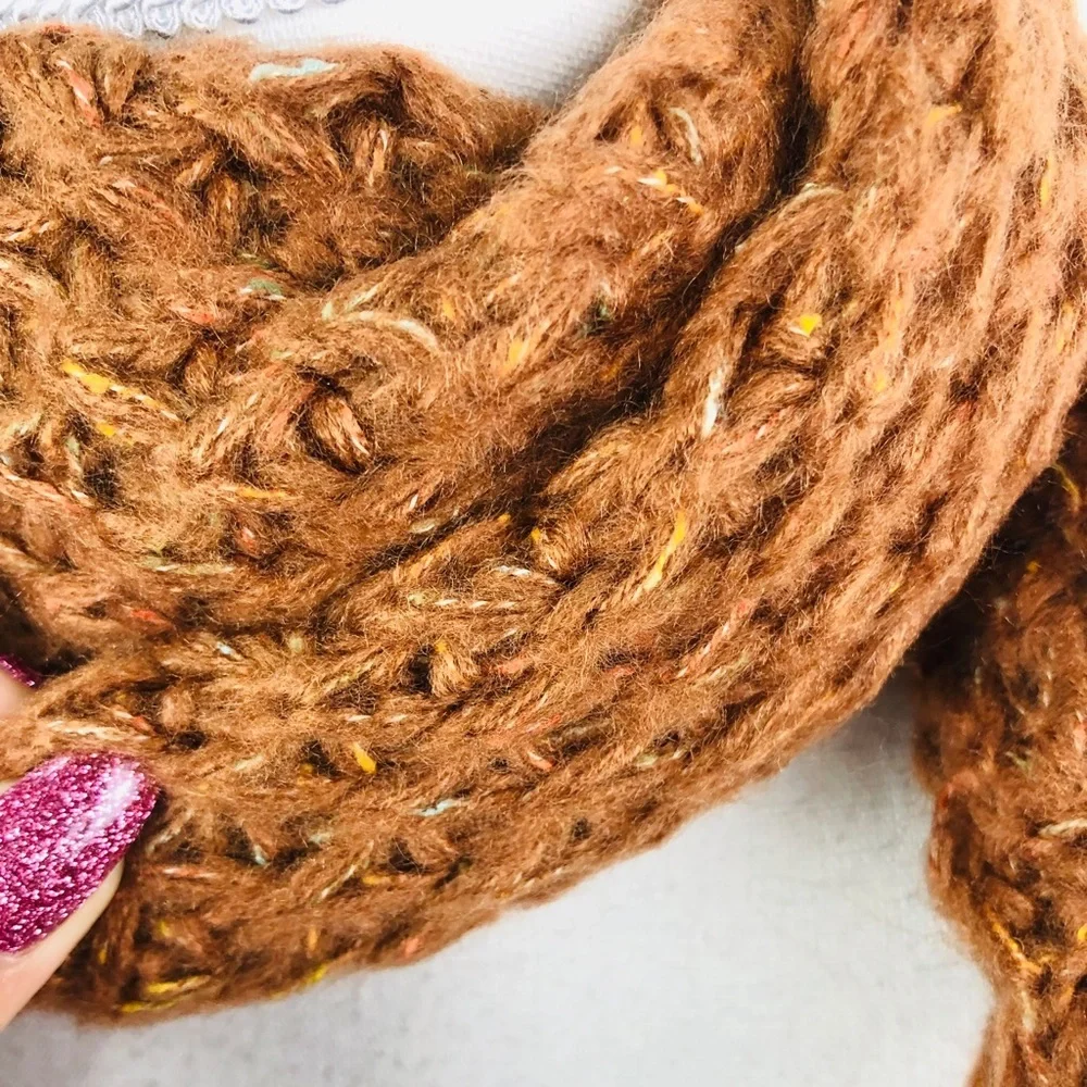 NWT BRONZE KNIT SCARF / WRAP